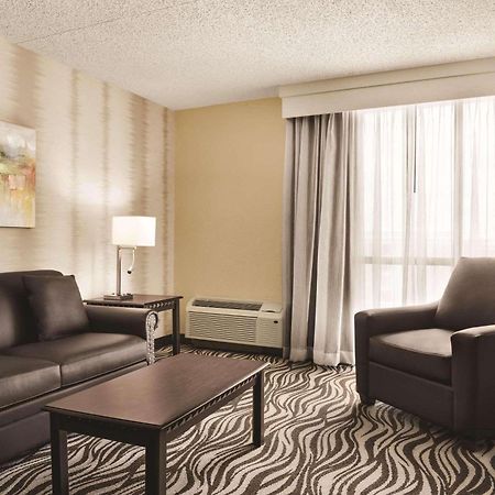 Radisson Hotel Fort Worth North-Fossil Creek Extérieur photo