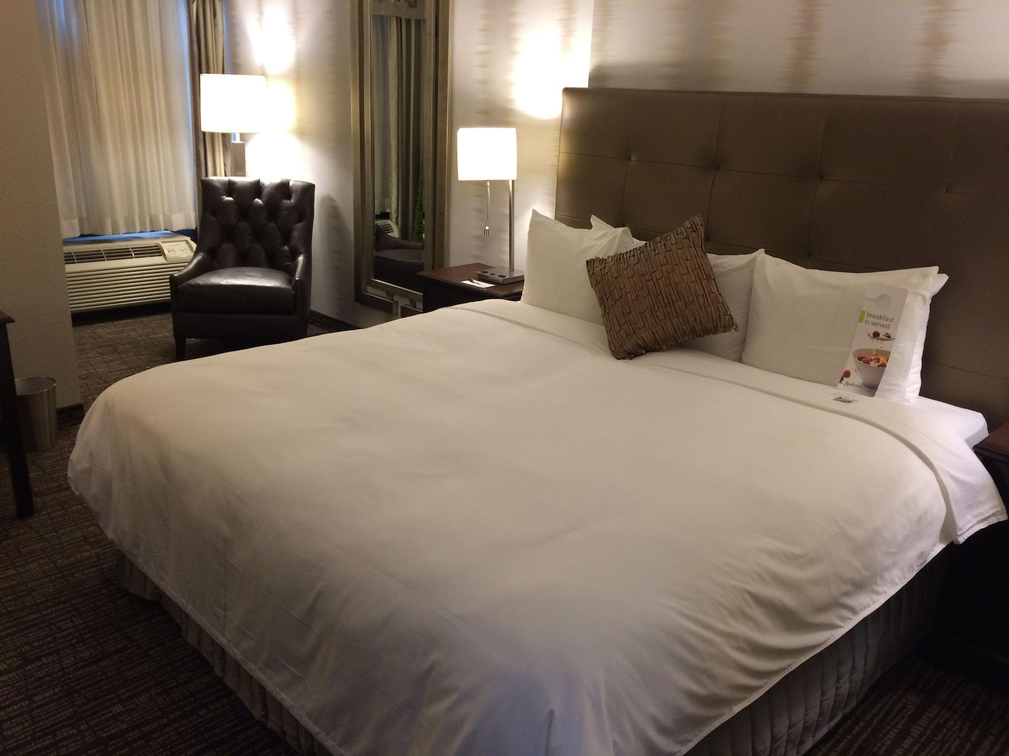 Radisson Hotel Fort Worth North-Fossil Creek Extérieur photo