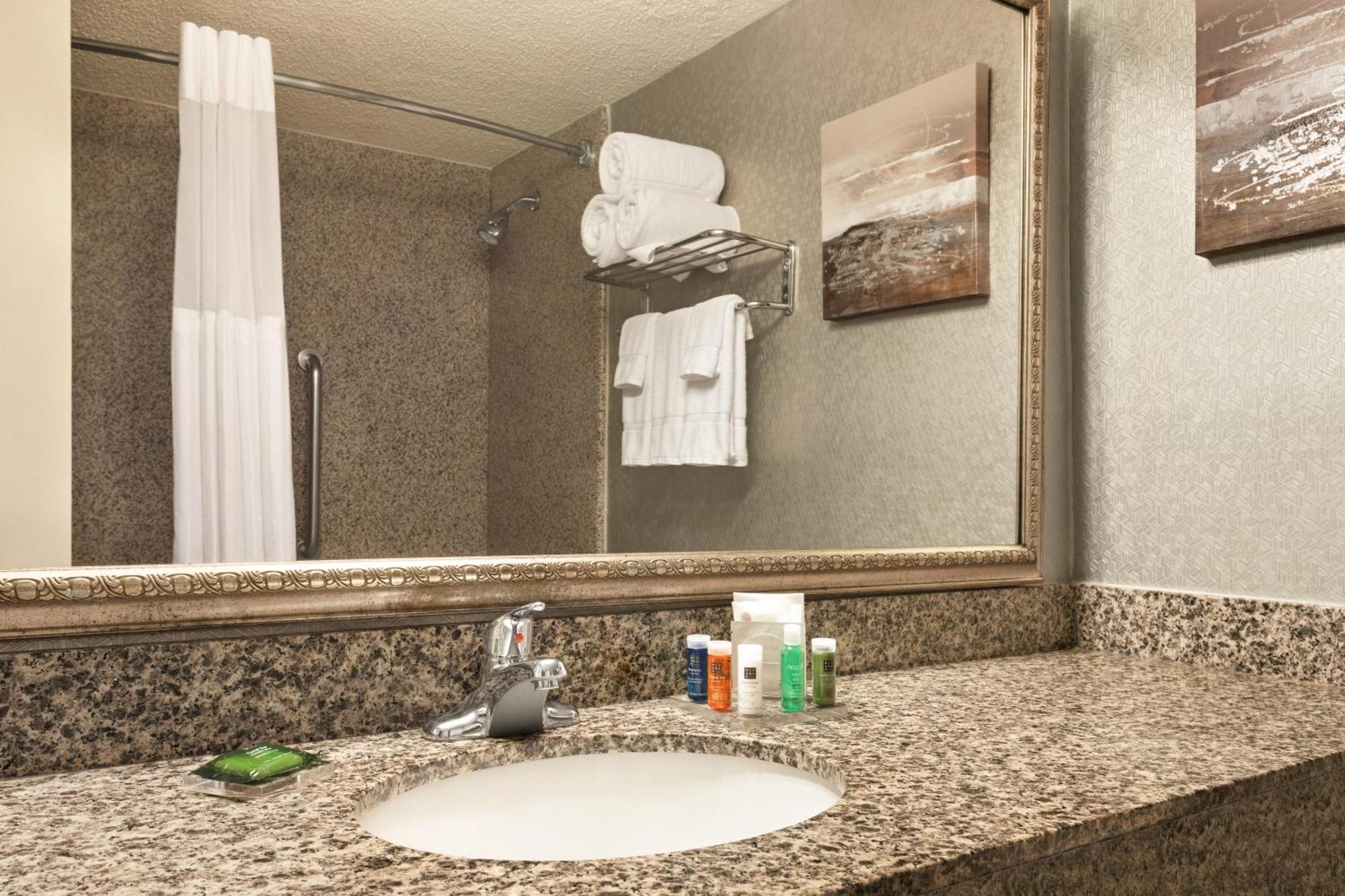 Radisson Hotel Fort Worth North-Fossil Creek Extérieur photo