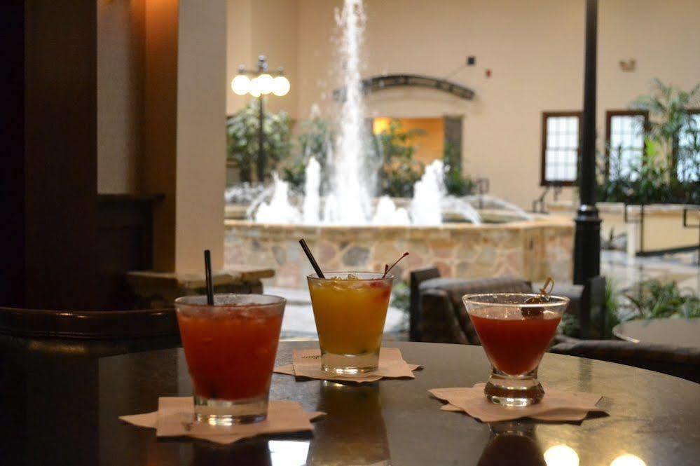 Radisson Hotel Fort Worth North-Fossil Creek Extérieur photo