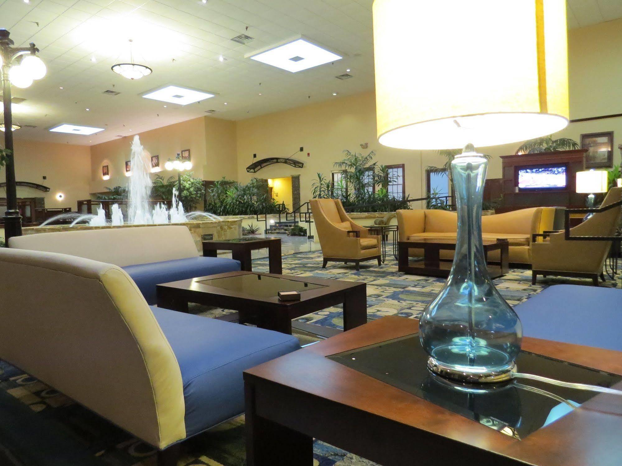Radisson Hotel Fort Worth North-Fossil Creek Extérieur photo