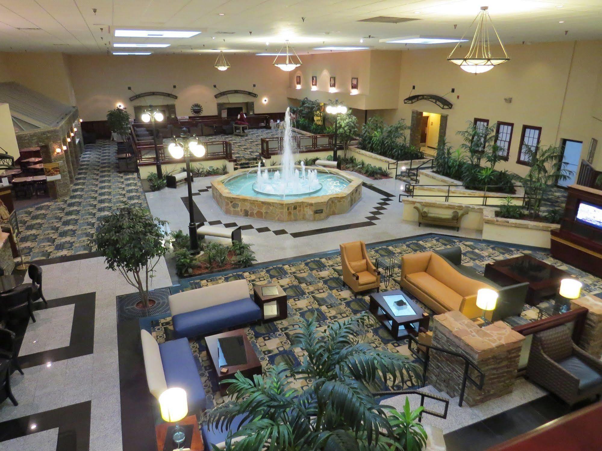 Radisson Hotel Fort Worth North-Fossil Creek Extérieur photo